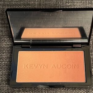 NEW, NEVER USED Kevyn Aucoin The Neo-Bronzer in Sundown Deep